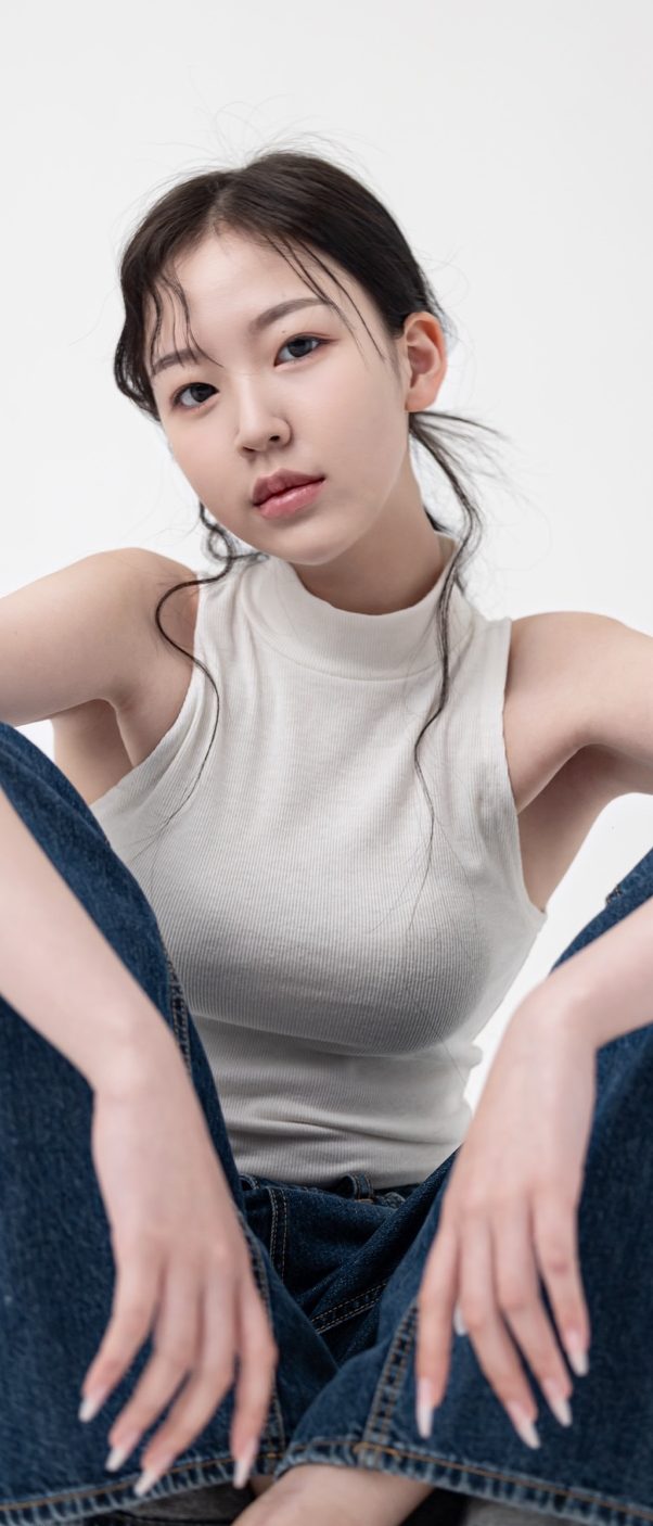Chaeyoung L